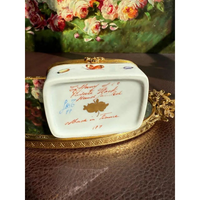 1970s 1970s Tiffany & Co. Le Tallec Private Stock French Limoges Vintage Porcelain Jewelry/ Trinket Box, Hand Painted Butterflies and Bugs Decoration For Sale - Image 5 of 10