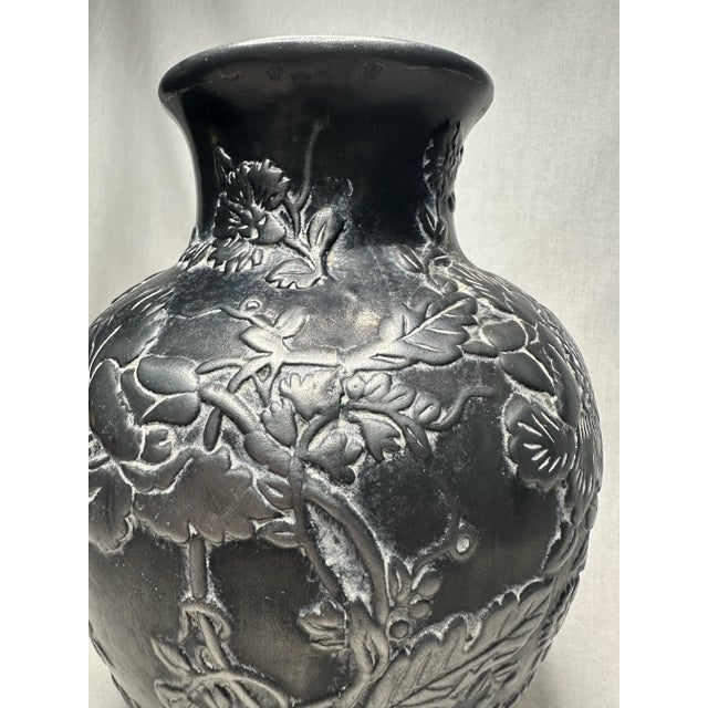 Traditional Black Floral Embossed Vase in the Style Rene Lalique For Sale In Houston - Image 6 of 10