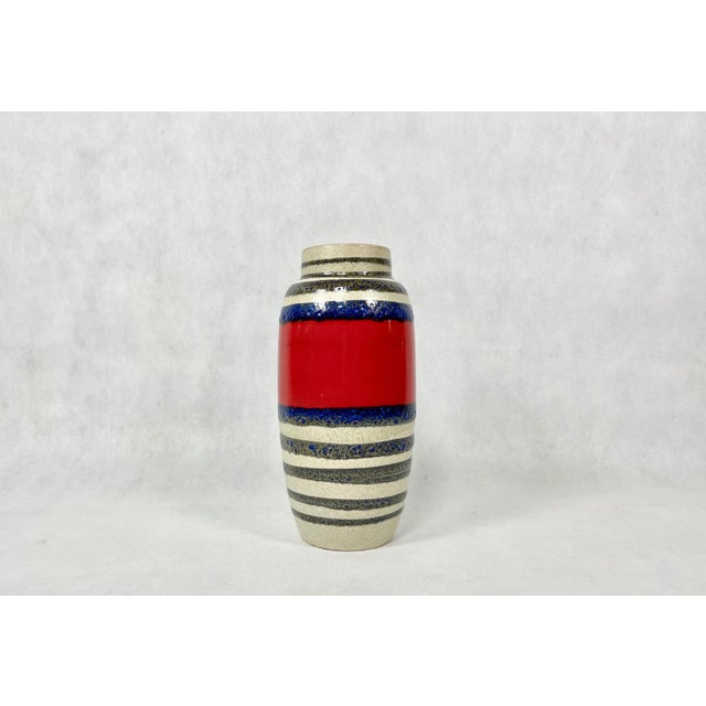 Ceramic Vase No 553-38 from Scheurich Keramic, 1960s, in Flawless conditions. Designed 1960 to 1969 This piece has an...