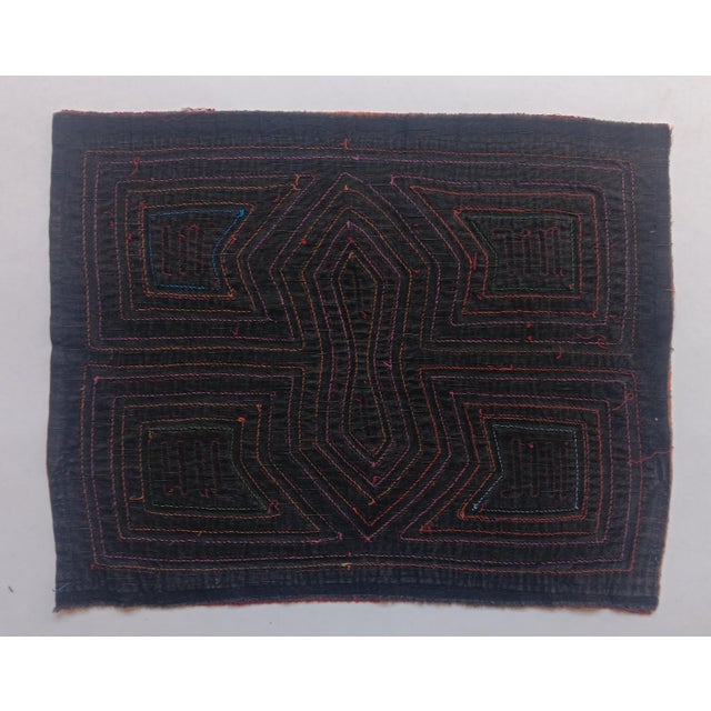 Mola Fabric by Cuna Indians, Panama, 1970s, in Very Good conditions. Designed 1970 to 1979