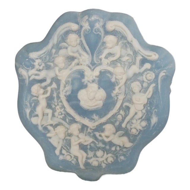 Italian Neoclassical Cherubs Carved Blue White Alabaster Stone Box For Sale