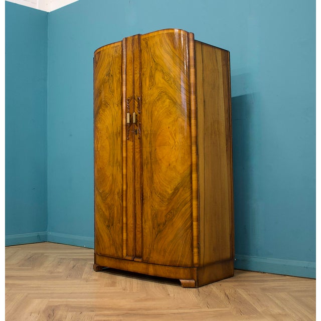 Art Deco Compact Wardrobe in Walnut, 1930s For Sale - Image 3 of 9