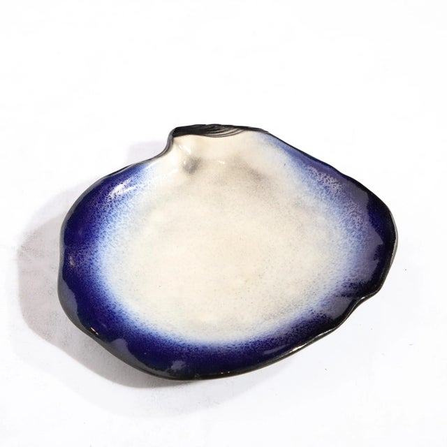 Mid-Century Abstract Blue & White Oyster Form Ceramic Plate Signed Pol Chambost For Sale In New York - Image 6 of 12