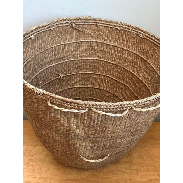 Late 20th Century Vintage Handmade Woven Basket For Sale - Image 5 of 16