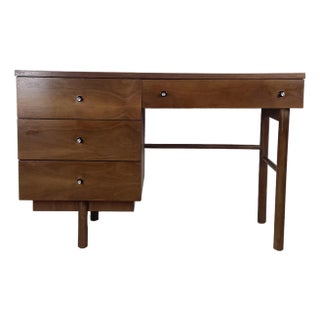 Mid-Century. Four Drawer Desk From Stanley Furniture For Sale