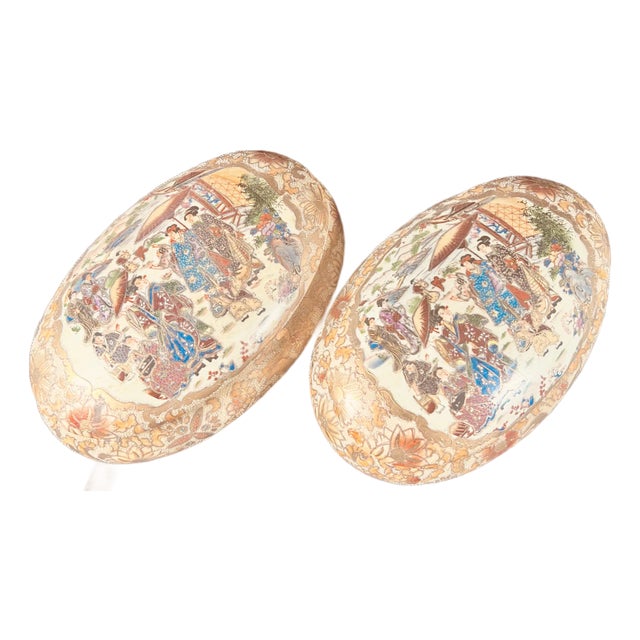 Mid 20th Century Pair of Sastuma-Style Hand-Painted Ceramic Boxes For Sale