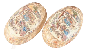 Mid 20th Century Pair of Sastuma-Style Hand-Painted Ceramic Boxes