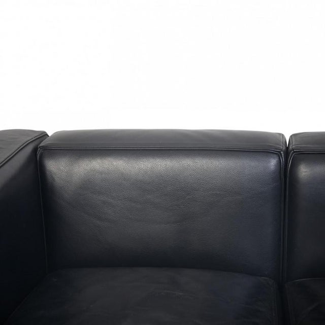 Vintage LC2/3 Three-Seater Sofa in Black Pelle Leather by Le Corbusier, 2000s For Sale - Image 4 of 18