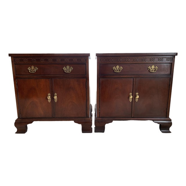Vintage Baker Furniture Mahogany Chippendale Nightstands or Side Tables a Pair For Sale