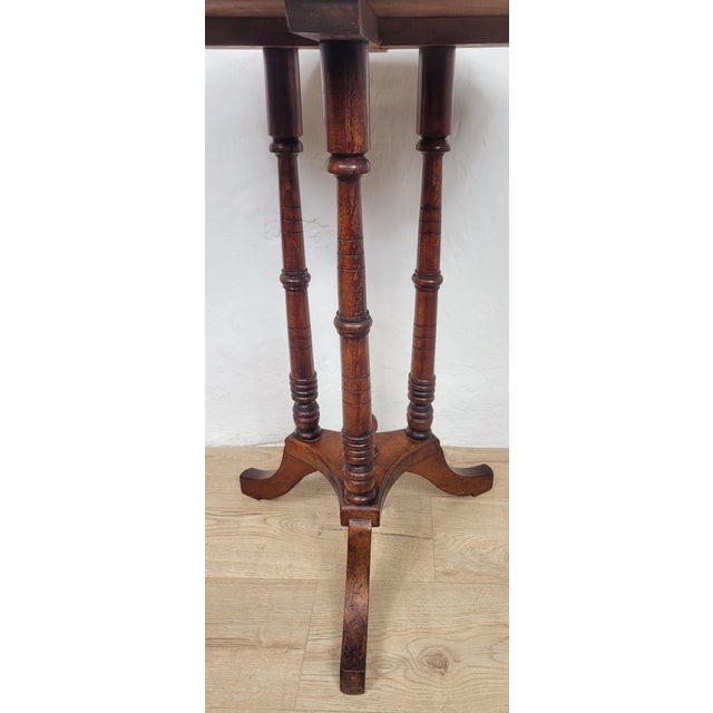 Late 19th Century English Victorian Octagonal Occasional Tripod Table in Mahogany, 1890 For Sale - Image 5 of 14