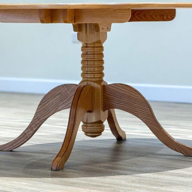 Mid-Century Modern Elm Circular Dining Table and Rattan Chairs, 1960s, Set of 5 For Sale - Image 3 of 11