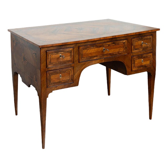 Antique Louis XVI Neapolitan Center-of-the-Room Desk in Walnut Burl, 18th Century For Sale