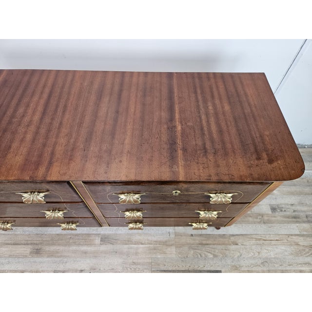 1950s Art Deco Chest of Drawers in Walnut Burl and Brass, 1950 For Sale - Image 5 of 18