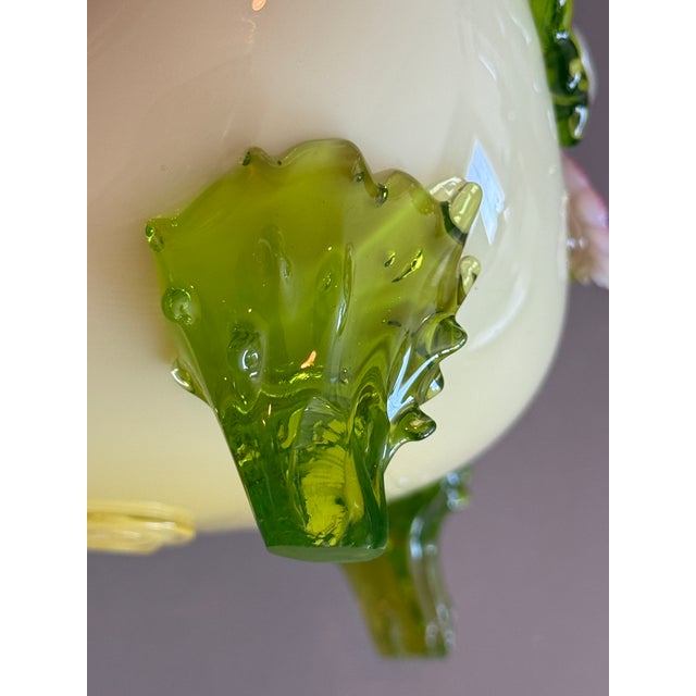 Antique 1800s Stevens and Williams Matsu-No-Ke Pastel Flower Sectioned Vase Bowl Tri Sectional Art Glass Bowl For Sale - Image 10 of 15