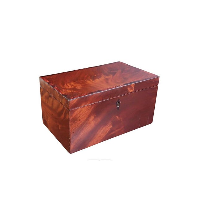 Antique Georgian Tea Caddy with Crossbanding, England, 1800s For Sale - Image 10 of 10