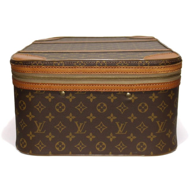 Vintage Suitcase from Louis Vuitton For Sale - Image 3 of 11