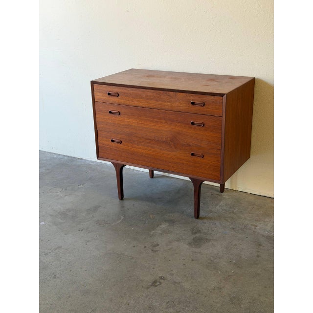 Wood Vintage Danish Teak Dressing Table Dresser – Mid Century Modern Vanity 1960s For Sale - Image 7 of 10