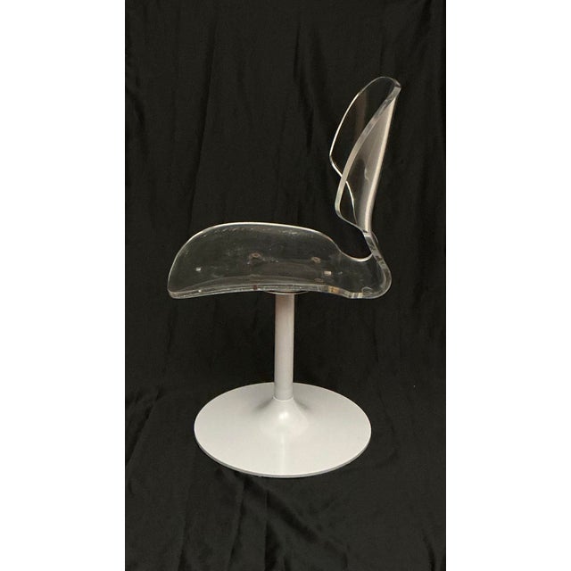 Charles Hollis Jones Vintage Hollis Jones Style Lucite Acrylic Swivel Side Chair White Tulip Base, Circa 1970s For Sale - Image 4 of 12