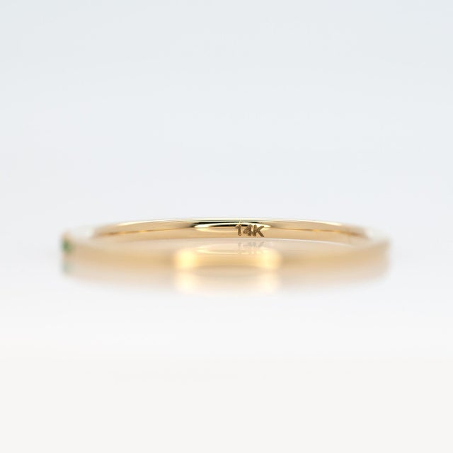 Green Elegant Green Tsavorite Band Ring in Solid 14k Yellow Gold Jewelry, Size 6.75 For Sale - Image 8 of 8