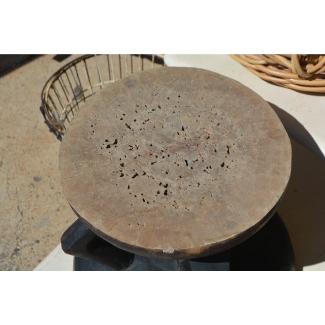 1960s Vintage Black Wooden Round Tonga African Stool With Diamond Shape Cut Outs / Handle For Sale - Image 12 of 15