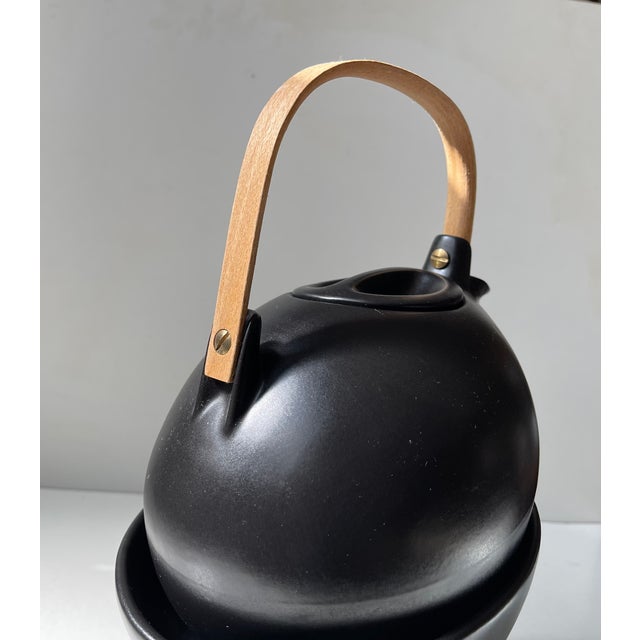 Danish Minimalist Black Teapot and Warmer by Per Rehfeldt for Søholm, 1990s, Set of 2 For Sale - Image 6 of 8