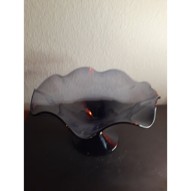 Art Deco 1970s Bischoff Amethyst Glass Pedestal Ruffled Compote For Sale - Image 3 of 6