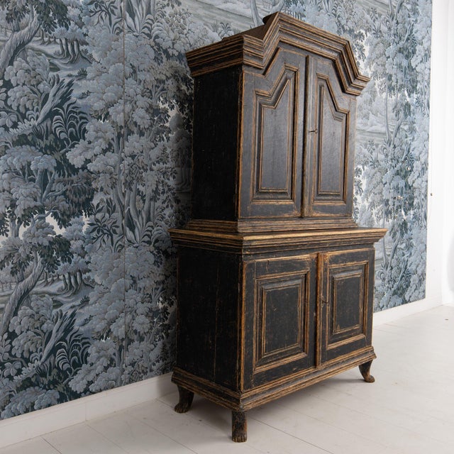 18th Century Swedish Baroque Period Cabinet in Original Paint With Bear Paw Feet For Sale - Image 9 of 18