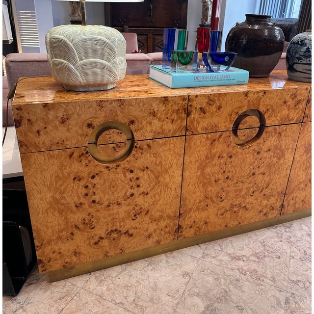 Large Italian Sideboard in Burl Wood and Brass, 1970s For Sale - Image 9 of 10