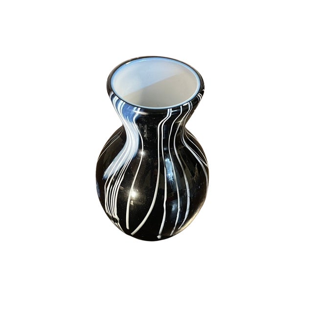 1970s 1978 Signed Foster Mid-Century Modern Black & White Cased Art Glass Vase For Sale - Image 5 of 11