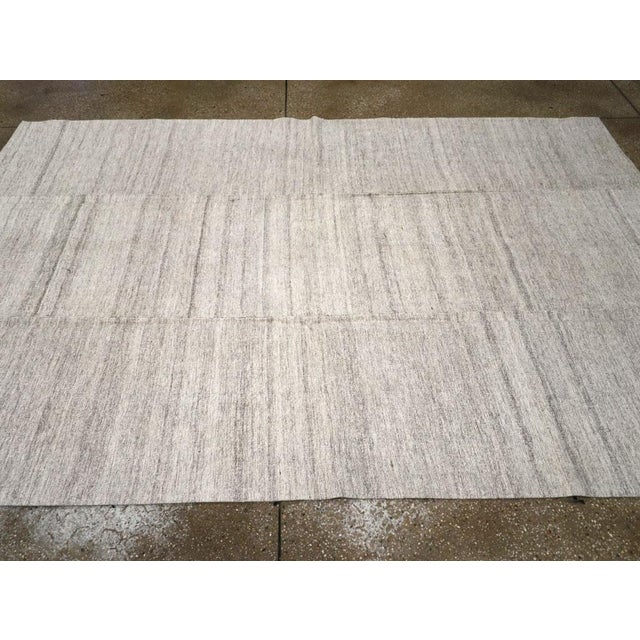 Galerie Shabab Collection Mid-20th Century Turkish Flat-Weave Rug For Sale In New York - Image 6 of 10