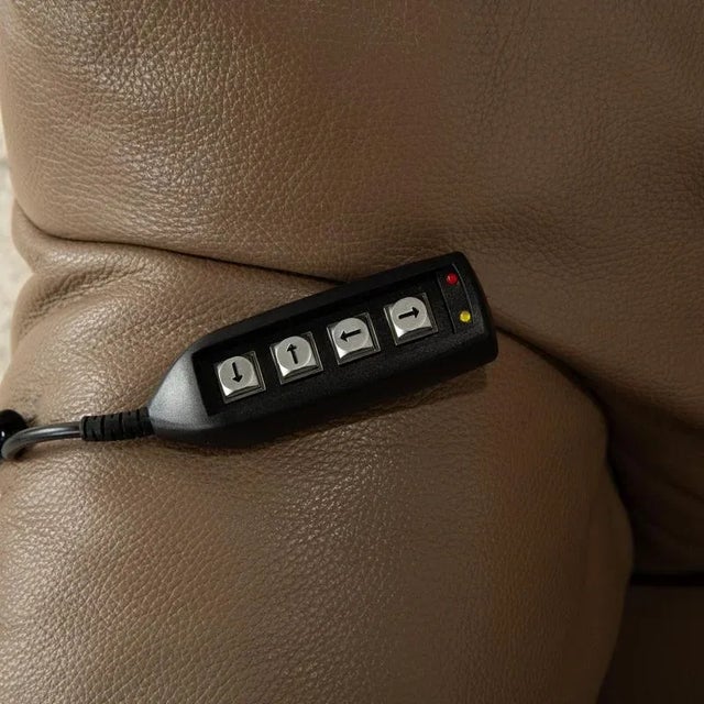 Vintage Two-Seater Sofa in Leather from Himolla For Sale - Image 11 of 18