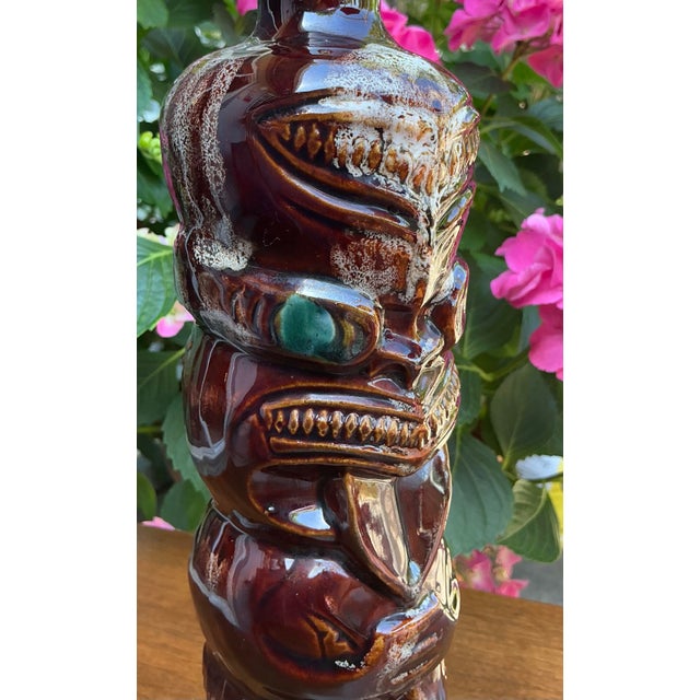 Vintage 1970s Hand-Glazed Ceramic Māori Tekoteko Decanter - New Zealand Mid-Century Barware Attributed to Orzel Pottery For Sale - Image 10 of 10