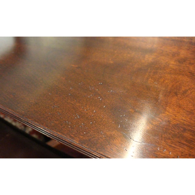 Early 20th Century English Georgian Style Double Pedestal Banquet Dining Table For Sale In Raleigh - Image 6 of 8