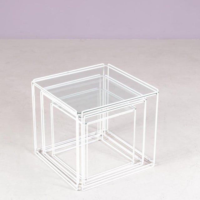 Isocele Nesting Tables in White Metal with Glass Tops by Max Sauze, France, 1970s, Set of 3 For Sale - Image 6 of 10