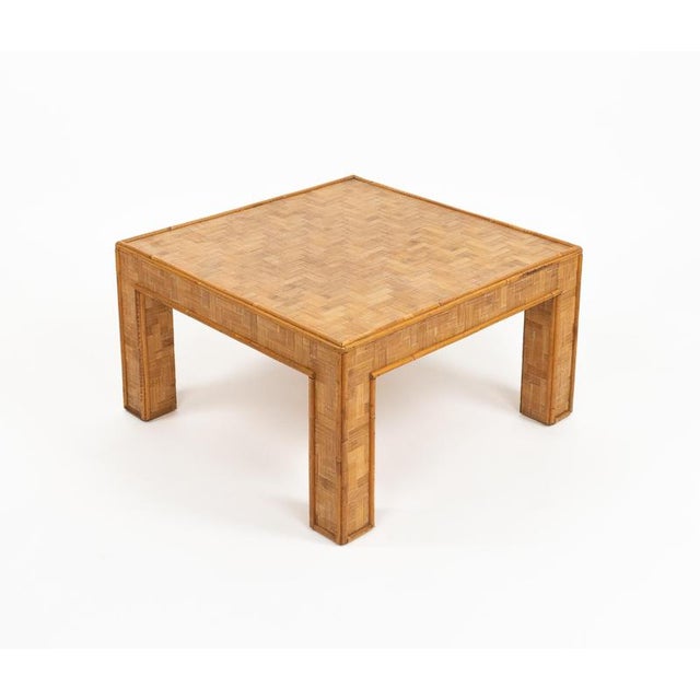 Midcentury beautiful squared coffee table in bamboo and rattan in the style of Vivai Del Sud. Made in Italy in the 1970s.