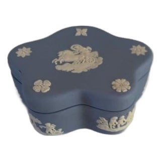 Mid 20th Century Wedgwood Blue Cream Apollo in Chariot Lidded Trinket Box For Sale