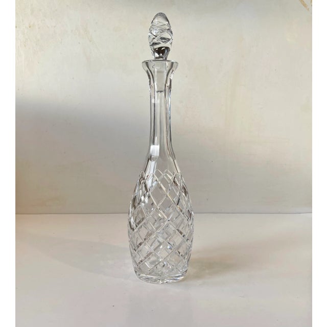 1940s Art Deco Red Wine Carafe in Cut Crystal, 1940s For Sale - Image 5 of 5