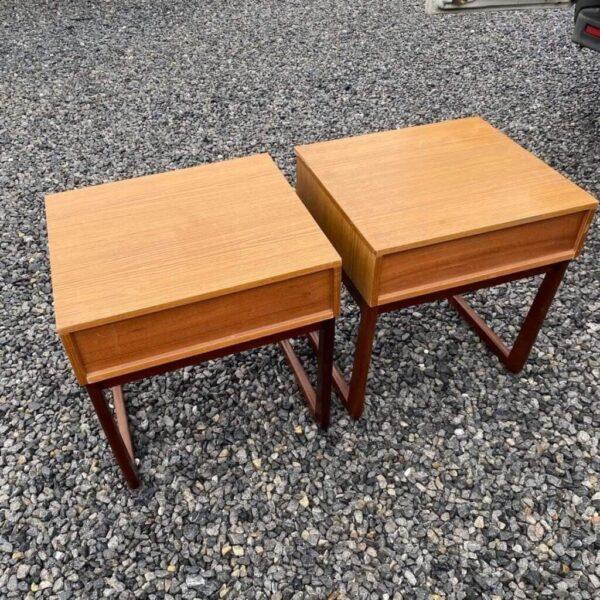 Vintage Nightstands in Wood, Set of 2 For Sale - Image 3 of 4