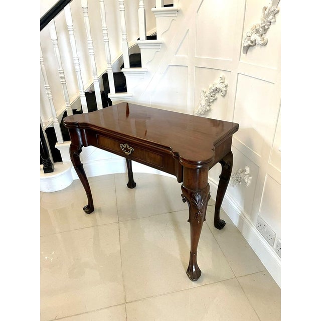 Fine antique 18th century George II Irish Chippendale quality mahogany card/side table having a quality mahogany shaped...