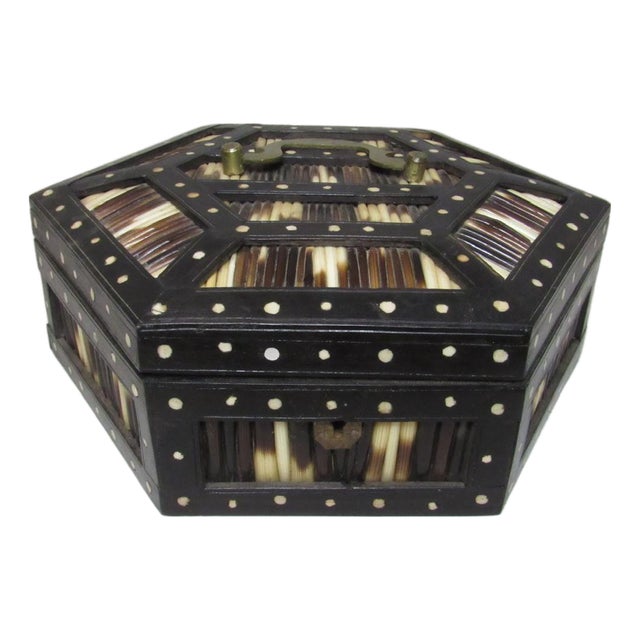 Antique Anglo Indian Hexagonal Porcupine Quill Box For Sale