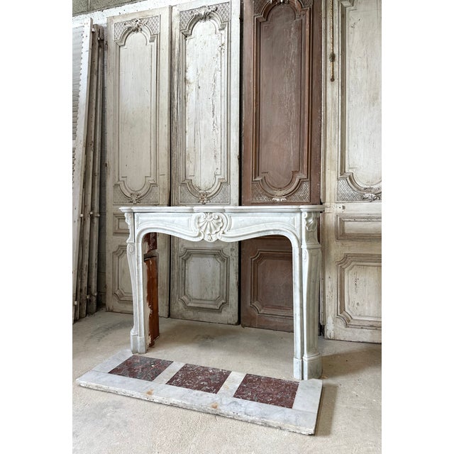 Louis XV Style White Marble Fireplace, 19th Century For Sale - Image 5 of 18
