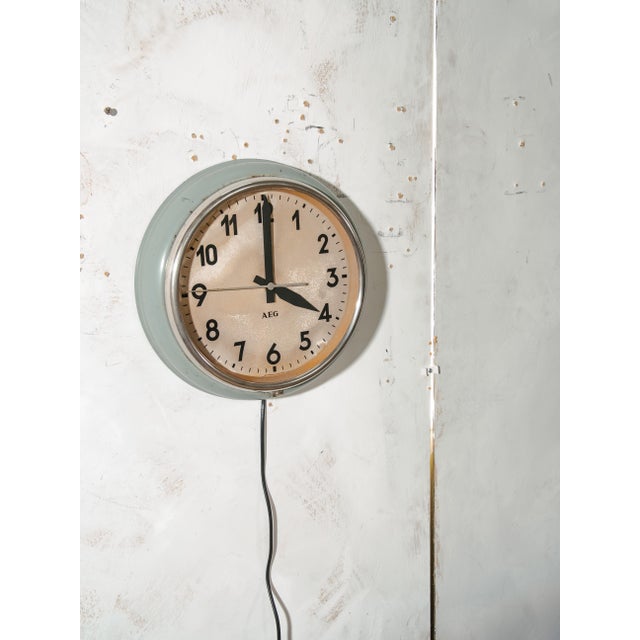 Industrial Green Wall Clock from Aeg, Germany, 1960s For Sale - Image 6 of 14