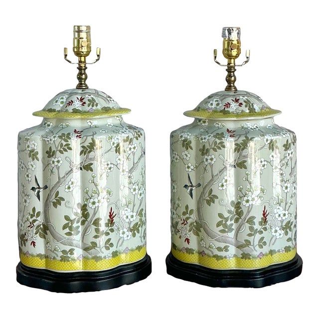 Vintage Regency Scully and Scully Bird Temple Jar Lamp - A Pair For Sale
