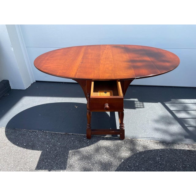 Vintage Stickley Colonial Cherry Valley Gateleg Drop Leaf Oval Cherry