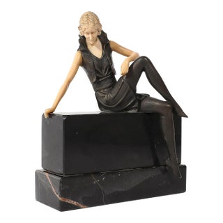 Art Deco Flapper Girl Sculpture in Bronze & Resin on Rectilinear Marble Base For Sale