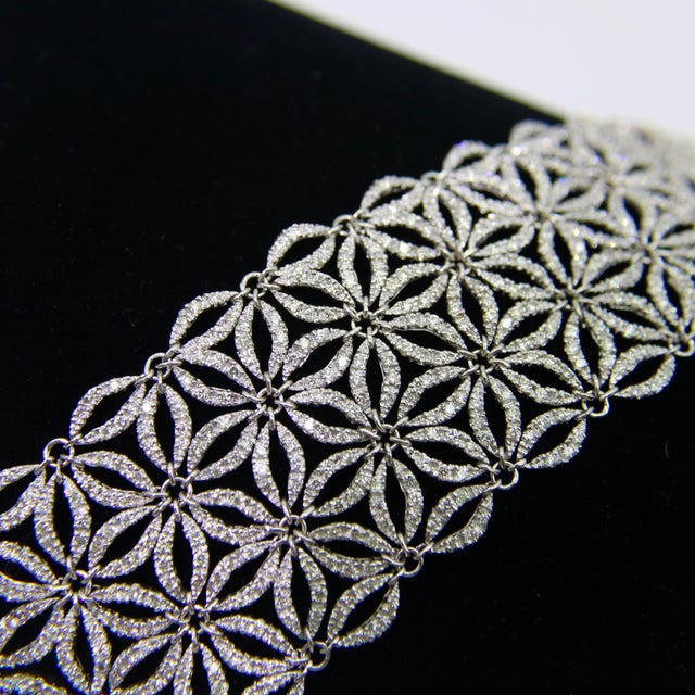 2000 - 2009 Vintage Italian Micro Diamond Pave Bracelet Woven With Repeating Star Pattern For Sale - Image 5 of 11