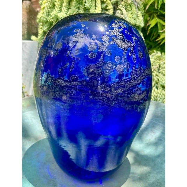 Mid-Century Modern Rare Large Kent F. Ipsen Cobalt Blue Studio Glass Vase, Signed & Dated 1977 – Richmond Va • 15¼" For Sale - Image 3 of 18
