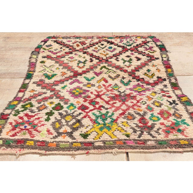Vintage Azilal Boucherouite Moroccan Rug, 03'02 X 05'06 For Sale - Image 9 of 10