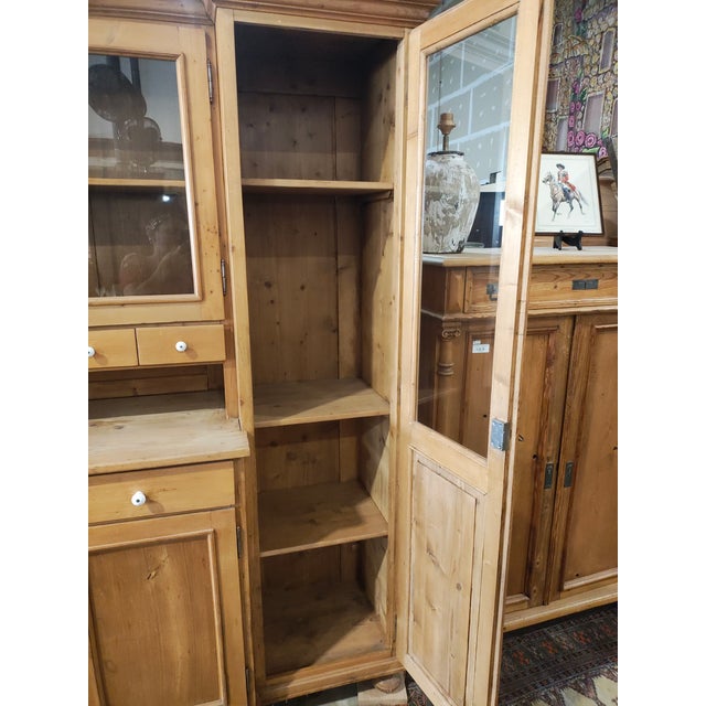 Late 19th Century Austrian Alpine Pine Step-Back Cupboard / Farmhouse Display Cabinet For Sale In New Orleans - Image 6 of 10
