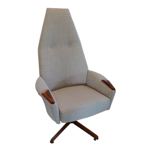 1960s Adrian Pearsall Swivel High Back Lounge Chair